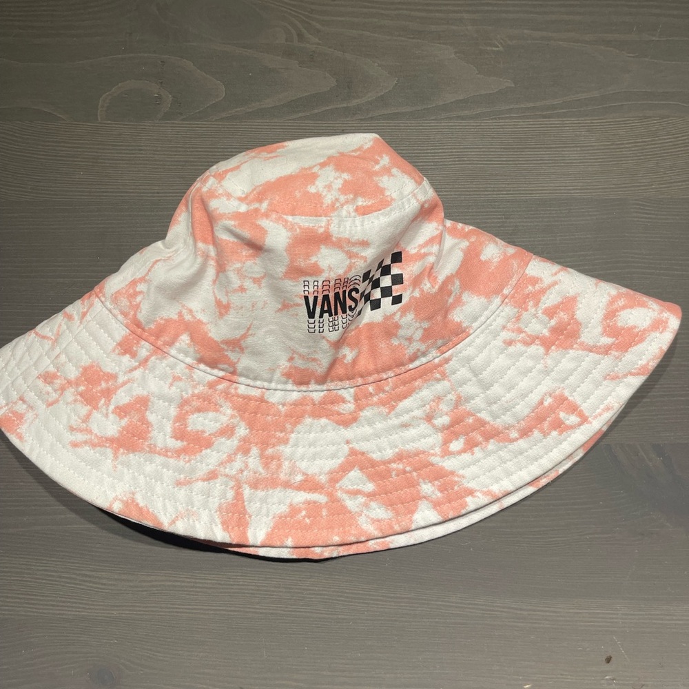 Vans s/m Coral and White Bucket Hat